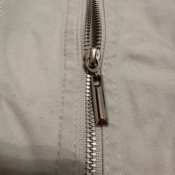 White House Black Markt zip up jacket light gray - Picture 6 of 13